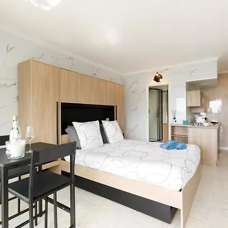 Studio Calme Et Elegant Avec Vue Mer Cannes Exterior photo