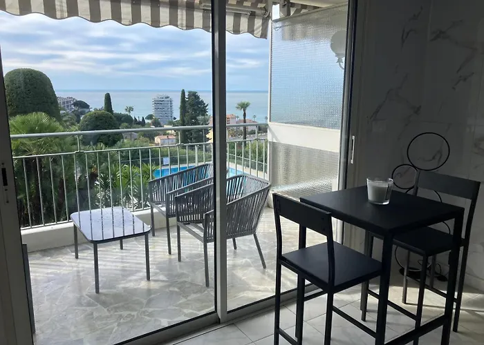 Studio Calme Et Elegant Avec Vue Mer